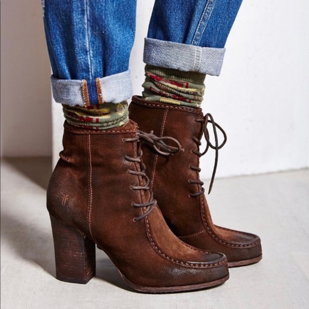 Frye size 7 Lace Up Parker Moc Short Brown Boot